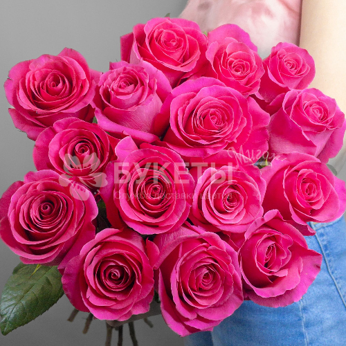 Букет из 11 розовых роз "Топаз"