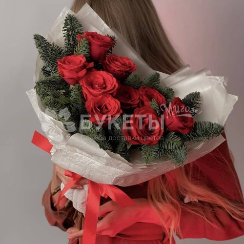 Букет из 9 красных роз Premium с нобилисом