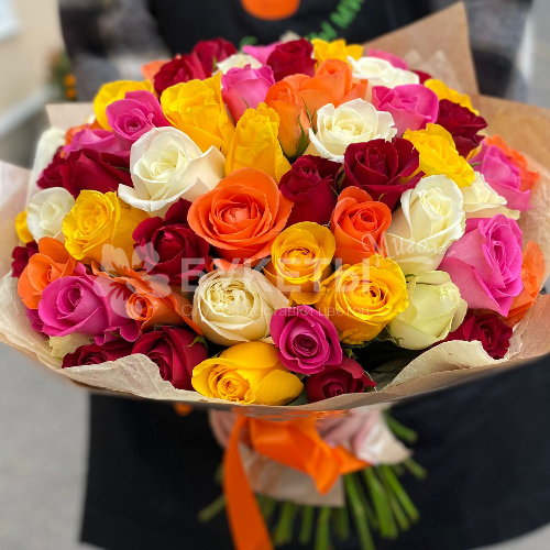 Букет из 75 кенийских роз "Сафи"
