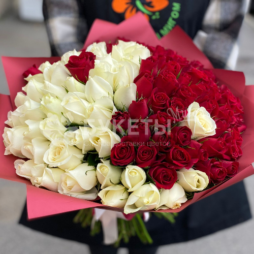Букет из 101 розы "Инь и Янь"