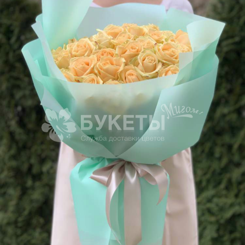 51 роза Пич Аваланш