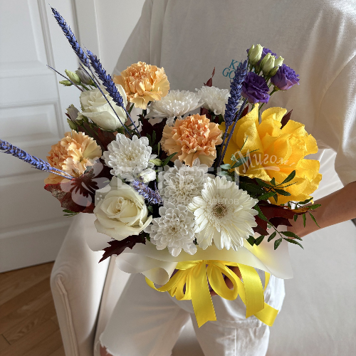 Коробка с цветами "Листопад успехов"