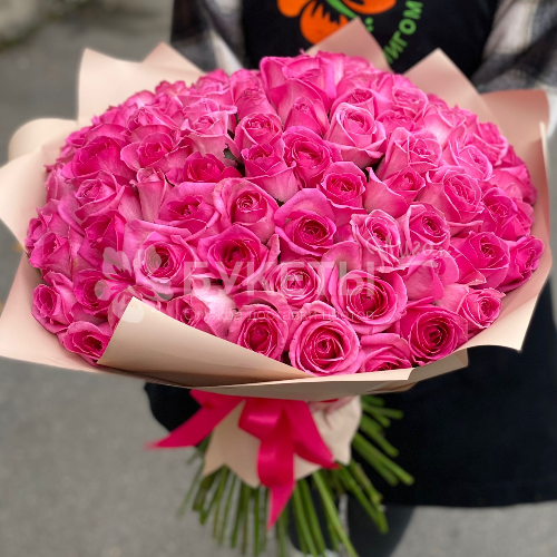 Букет из 101 розовой розы