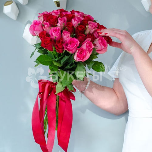 Букет 35 роз "Кения" яркий микс