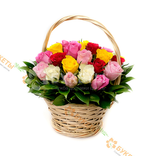 Корзина из 29 кенийских роз