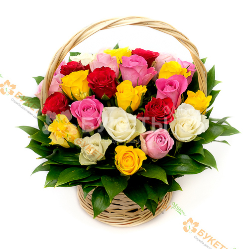 Корзина из 29 кенийских роз