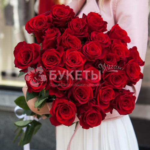 Букет из красных роз "Фридом"
