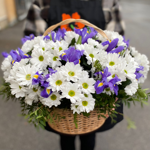 Корзина "Белое совершенство"