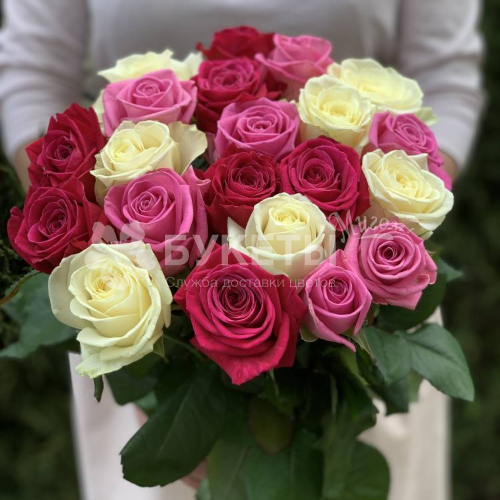 Букет из 19 роз микс