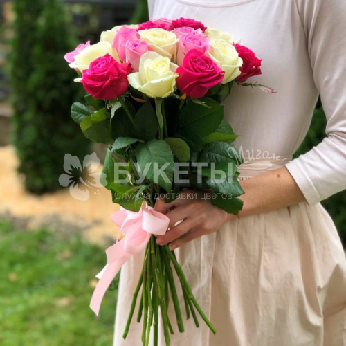 Букет из 19 роз микс