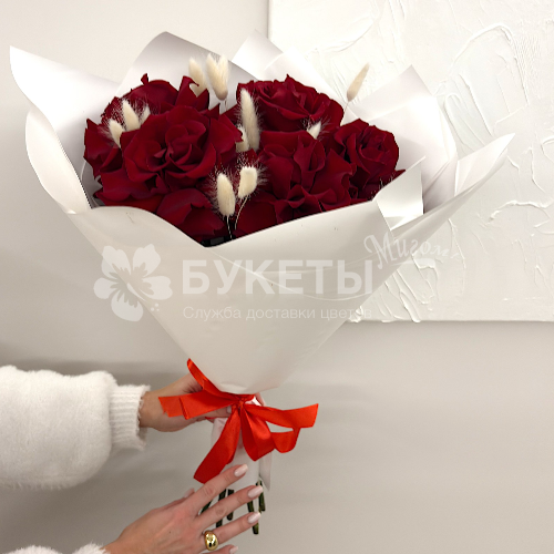 Букет из красных французских роз "Верона"