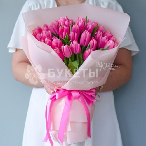 Букет из 35 розовых тюльпанов