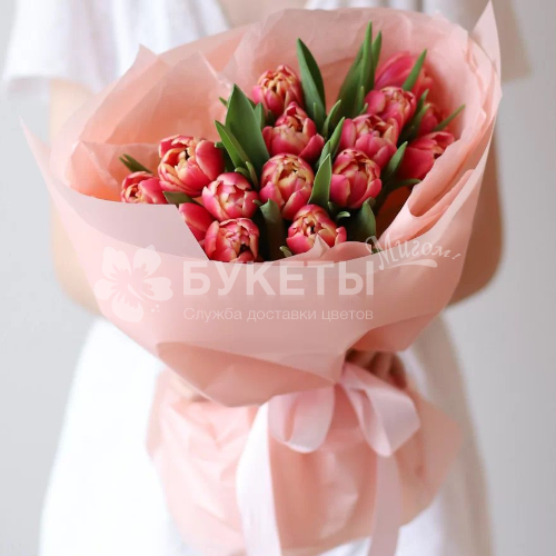 Букет из 15 пионовидных тюльпанов "Columbus"