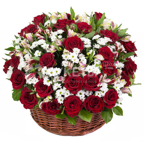 Корзина "Розы в саду"