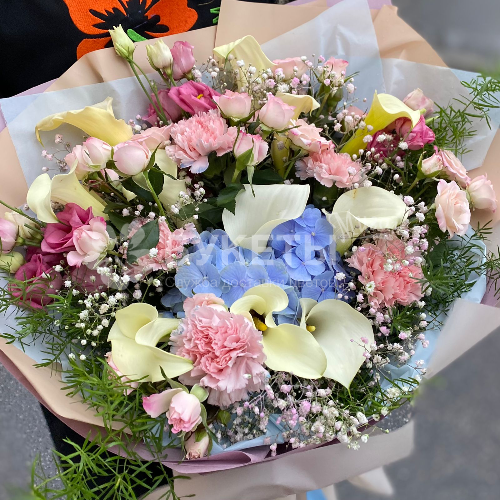 Букет с каллами "Чистое небо"