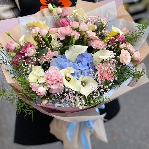 Букет с каллами "Чистое небо"