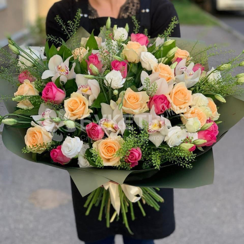 Букет "Символ красоты"