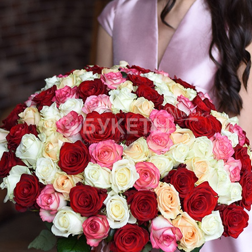 Букет из 101 розы "4 сезона"