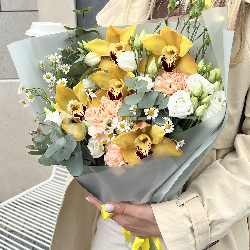 Букет из орхидей "Солнечный бриз"