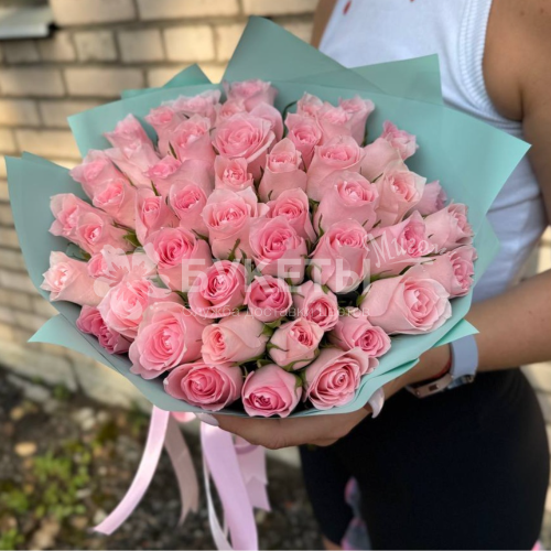 Букет из 51 нежной розовой розы "La Belle"