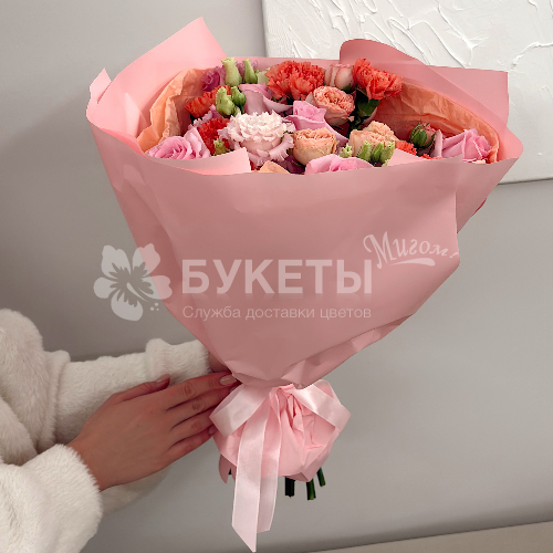 Сборный букет в розовых тонах "Алиса"